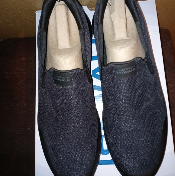 Mens black Skechers go walk size 12 - Picture 4 of 6